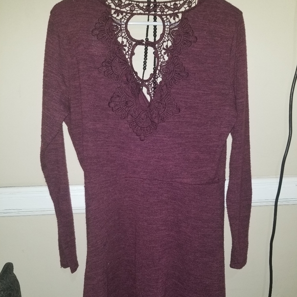 Beautiful Dress - Picture 3 of 5